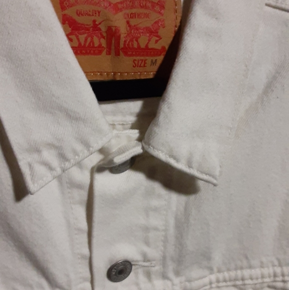 White Levi's! SAWTOOTH BARSTOW TRUCKER JACKETS!! - Picture 11 of 16